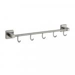 Вешалка с пятью крючками прямая, из нержавеющей стали, с квадратным основанием, цвет САТИН.